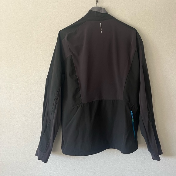 Salomon Women's Jacket in Black with Blue Highlights - Picture 6 of 6